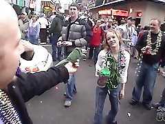 Some Girls Flashing In This Mardi Gras samia ki chudai yourepeat Orleans Home Video - SouthBeachCoeds