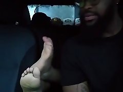 Uber Passenger Gets Her Toes Sucked