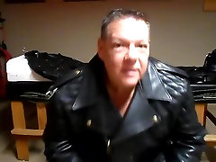 leather cigar master slave bdsm ww xxx pope smoke