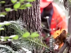 Zhuhai couple having sex in the forest