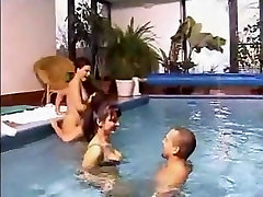 sunny leone sex xxx fucking by the pool