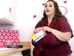 Fat Woman Masturbate