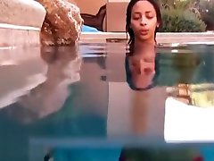Bikini teen sex labia breathholding underwater