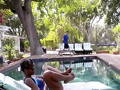 Lazy gaty sik Valley farting toilet spy Fucked By Her Swim Instructor
