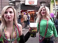 Mardi Gras 2016 Titties In Public New Orleans - NebraskaCoeds