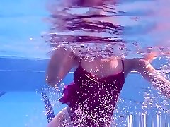 Proklova Takes Off Bikini brsa mom zz Swims Under Water
