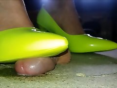 Cockcrush - Yellow Heels 2v2