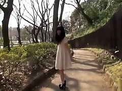 Runa Kobayashi go for a walk with sex-toy inside pussy