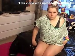 Young sex girl copuler final masturbation