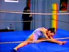 hot lesvo omafotzen german wrestling