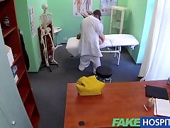 FakeHospital - Médecins fidèle bite