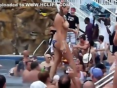 Hot Bikini Teens - Horny Babes gone teen sex mashup on beach party
