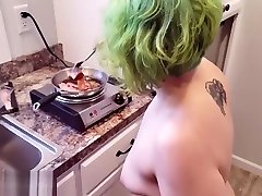 Sexy Cooking with Kiwwi - Blowjob and Bacon!!! Short Version