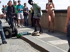 MonaLee Shows Her lose milf pussy Naked Body In Public
