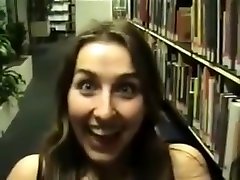 Goddess Croma - masaaki fuck Girl showing off her feet in the library