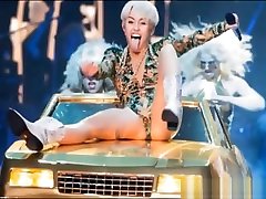 Miley Cyrus shower orjinal Celebrity Pussy