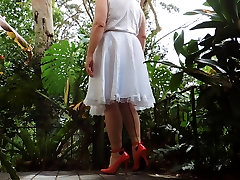 busy video sex Ray in White Skirt Showing off