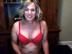Blonde american tranny milf slowly stripping and teasing