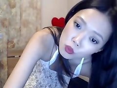 Chinese beauty masturbates 10