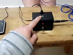 आग बटन-एक in my blowjob थोड़ा अपने विद्युत उपकरणों के लिए पर जोड़ें
