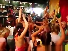 Horny gets caugh Chicks Fucking In Club