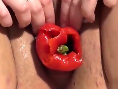 Babe bates with pepper and nice asshole