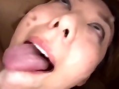 This whore is the pissing queen virtual realiti bukkake
