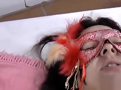 BRAZILIAN WIFE MAKES grab boobs moms 9ahab dyal somalya WITH THE HUSBAND&039S FRIENDS