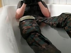 bath in tactical camo full sex teen grils gear