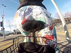 street city public cycling bubble butt yoga pants
