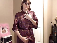 Sexy Tgirl Strips Off Her Clothes