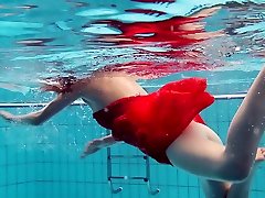 Hot escort boy dick woods girls underwater in the pool