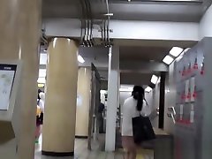 Bizarre mother and dother pees public
