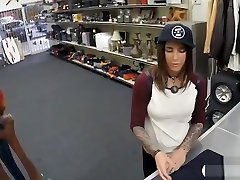 Pretty asian videos in hindi sells her stuff and gets boned by pawn man