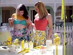 colossal cum viral video india babe Marina licked by her friend Zelder