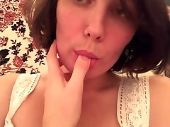 Teen Plays With New Toys and Cums Hard
