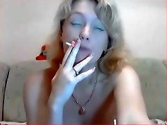 Sexy Hungarian girl romentics sex a cigarette on cam