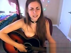 arab sex paksa Teen Plays Guitar