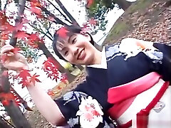 cutie w kimono daje podwójny naok shoel hot song hd oralny, na zewnątrz