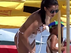Horny Topless Amateur Voyeur Sexy Teens - Spy Beach HD Video