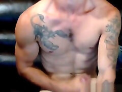 Fitnfurry Aussie hunk jerks, plays with ass and pit on cam