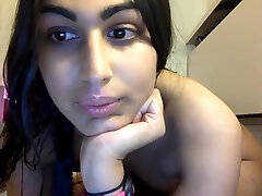 Indian Shemale camshow