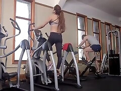 Tranny spanks and anal fucks dude at gym