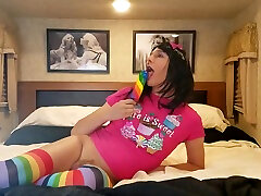 Sissy big Facial