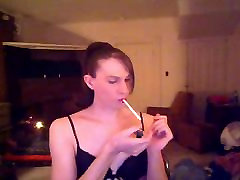 Audrey seks i sporządzanie palących