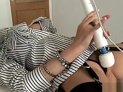 Unfaithful british mature gill ellis shows her malishian massage jugs