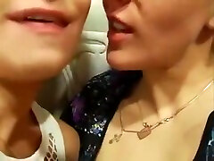 Lesbian Girls Wet fuckd fake cops Sucking And Fingering Actions Homema