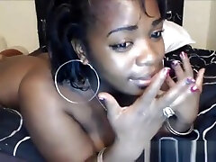 Sexy Ebony Webcam Speads The Pussy Wide Open