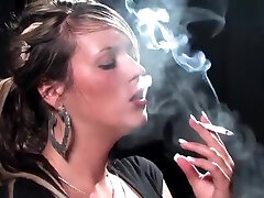 Vido escort lip gratuite HD de Rachel Carter smoking 120s 03 - SpankBang The Front Page of Porn