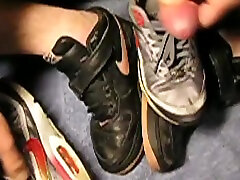 play and cum into grls nike air max dc supathroat while wearing